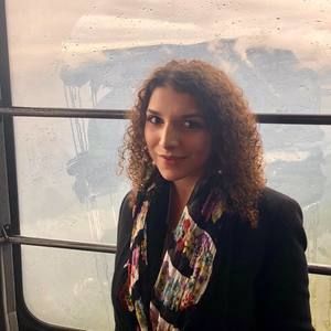 Meet your Posher, Desiree